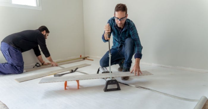 General Contractor Vs. Handyman: What Is The Difference? | Insureon